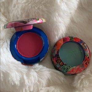 MAC eyeshadow pale pipa & mu mu bloom.